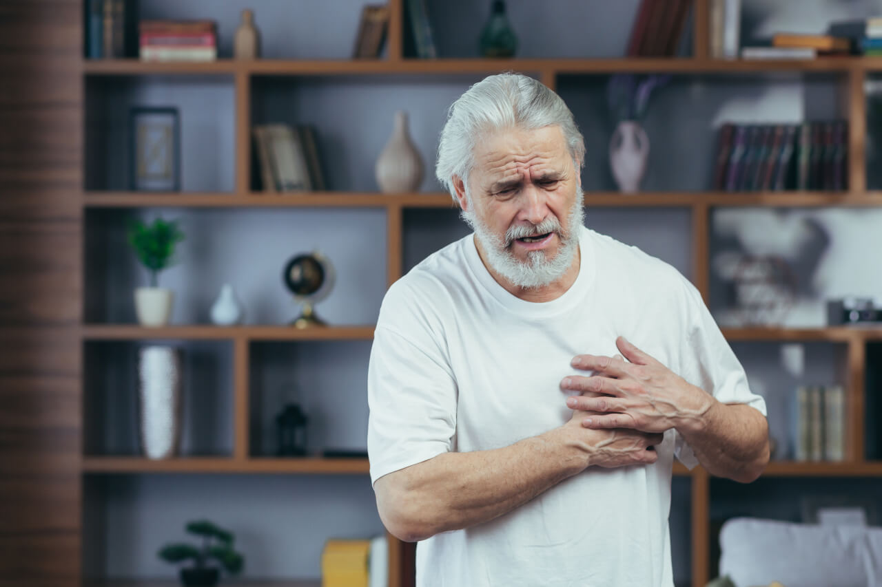 Waking Up With Chest Pain 9 Potential Causes