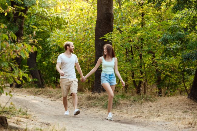 Los Beneficios de Caminar 10,000 Pasos al Día: ¿Mito o Realidad?