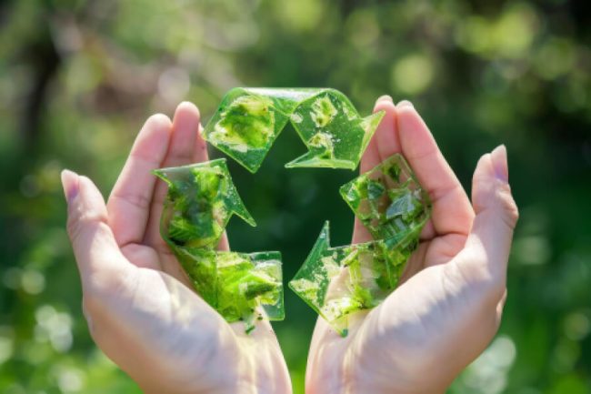 How Recycling Helps Build a Sustainable Future: 8 Benefits