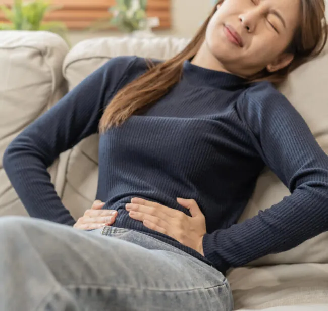 Dolor Abdominal: 5 Causas, Tipos y Tratamiento